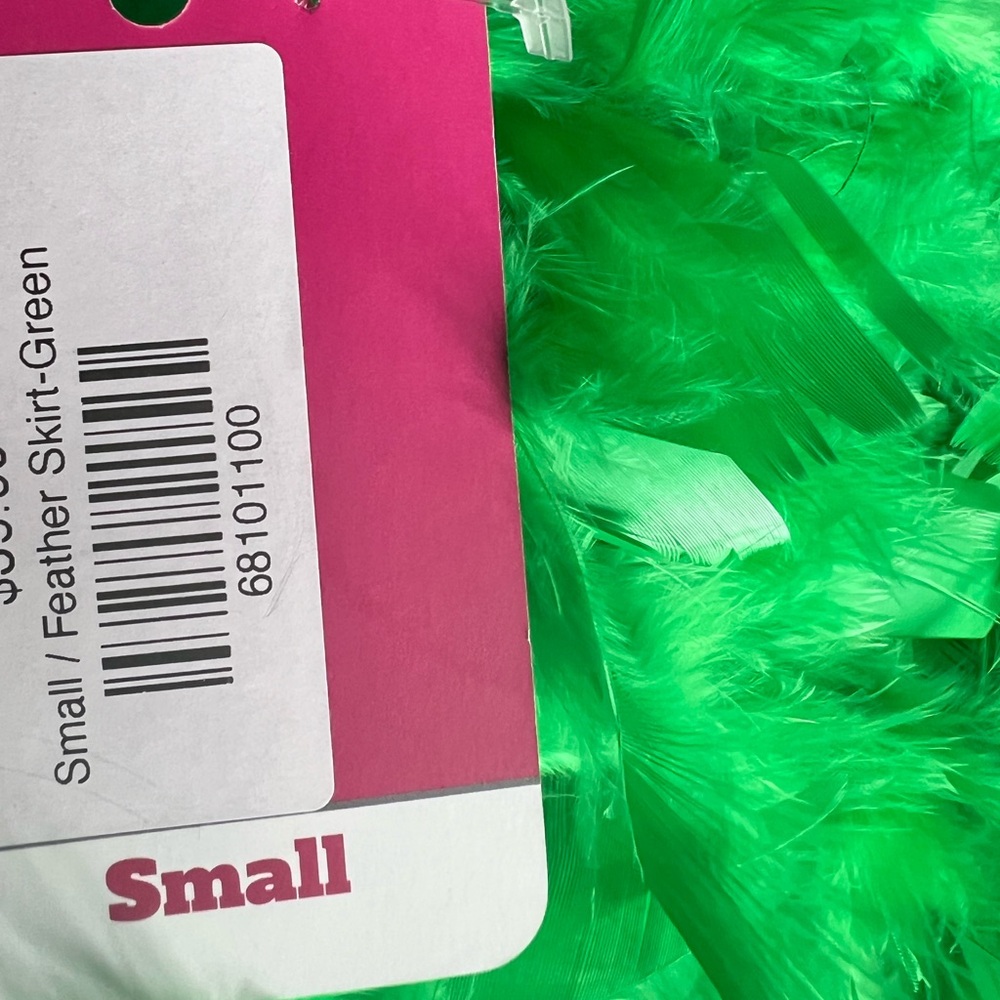 Green Feathered Mini Skirt - Picture 5 of 7